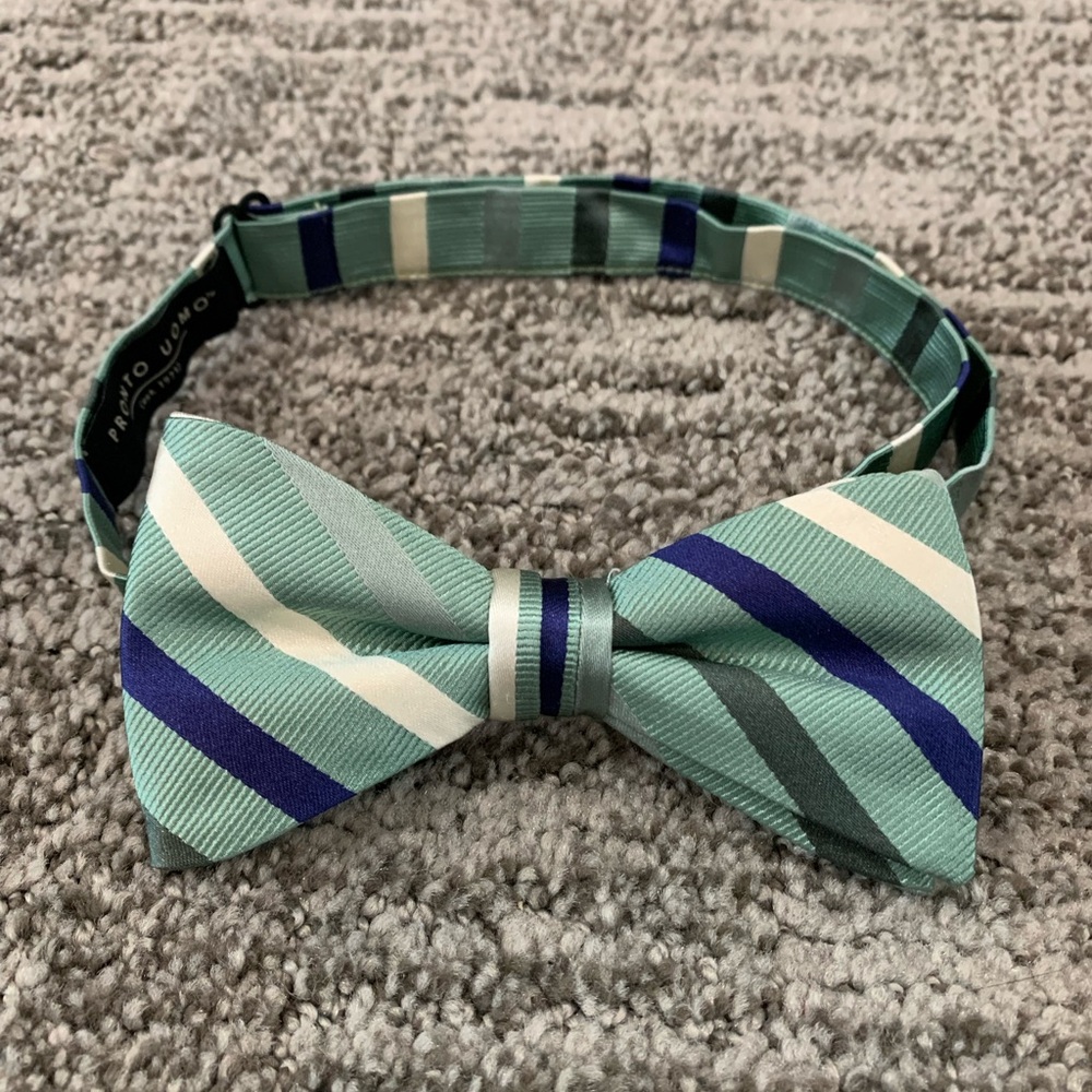 NEW PRONTO UOMO Mens Wearhouse Green Plaid Bow Tie‎